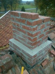 Skorsten under uppbyggnad